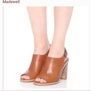 Madewell The Cary Sandal in Amber Brown